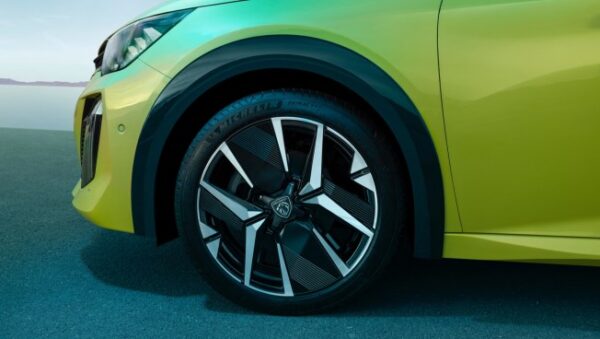 PEUGEOT 208 MANUAL – Or similar - Image 6